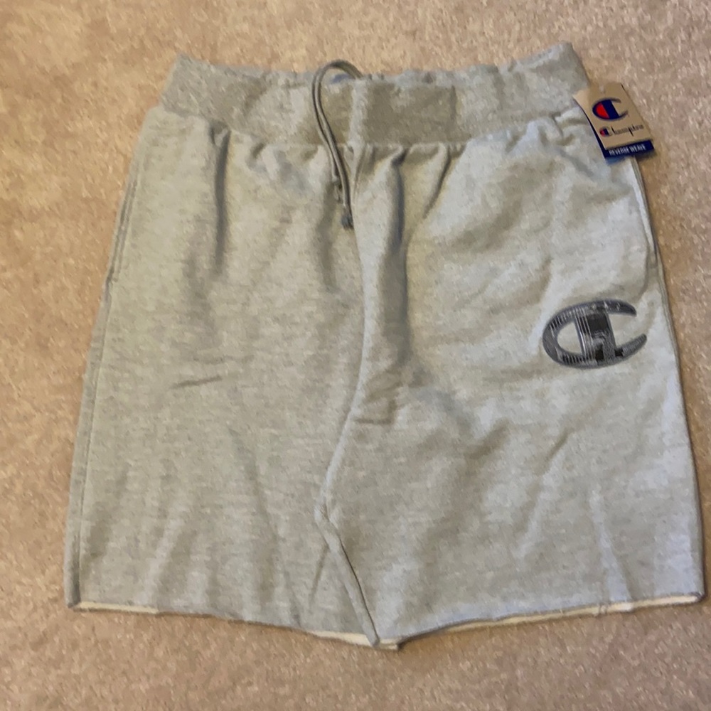 Men’s 2XL Champion athletic shorts.